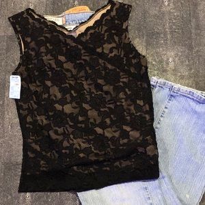 Hanky Panky black lace Camo top lined NWT! Vneck